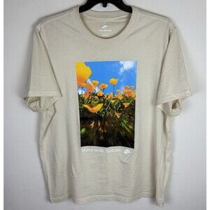 Men’s Nike Graphic T-Shirt / Nature / Beige / Size XL